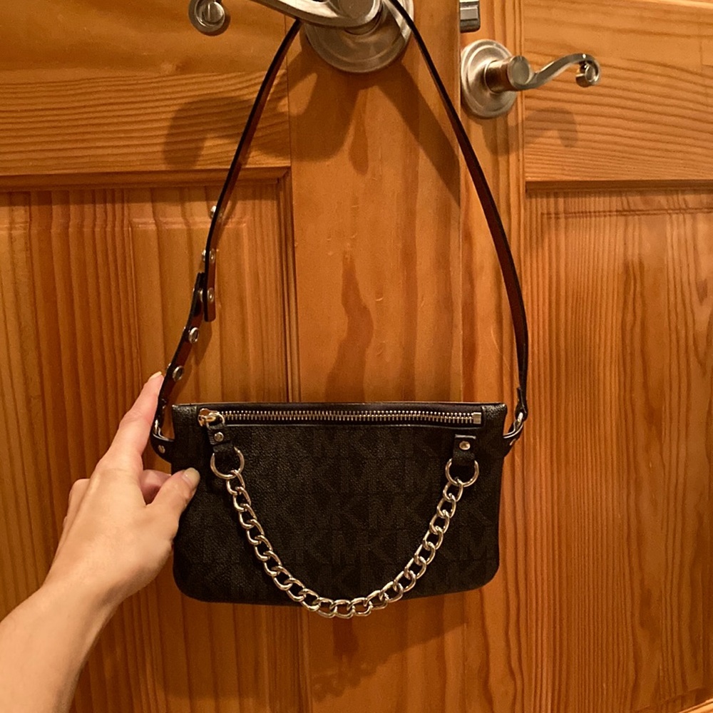 Michael kors black adjustable belt bag with silver chunky chain
